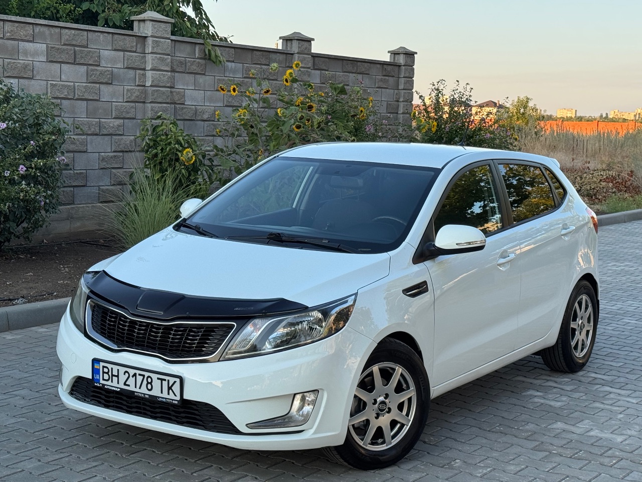 Kia Rio - фото 3