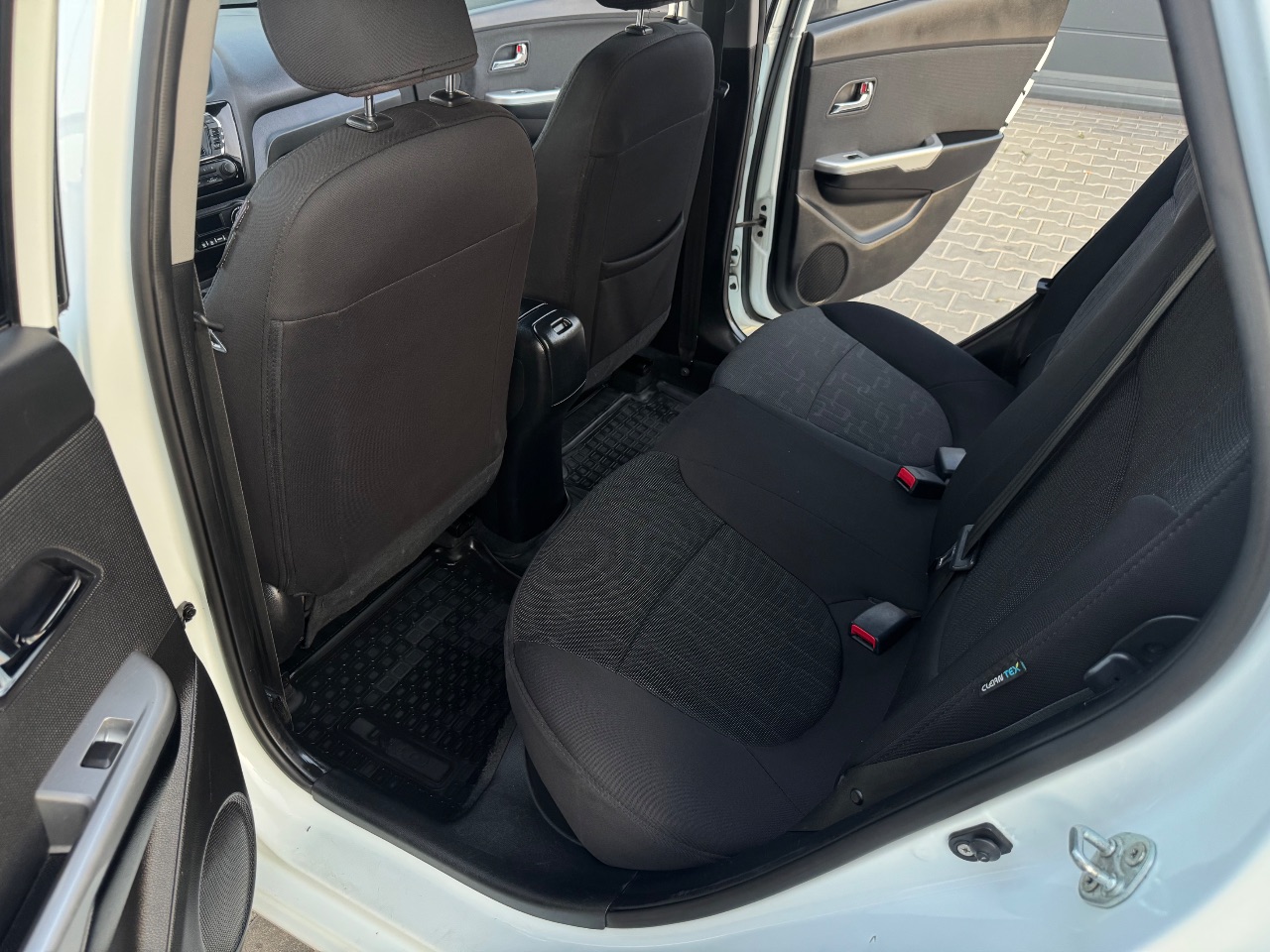 Kia Rio - фото 34