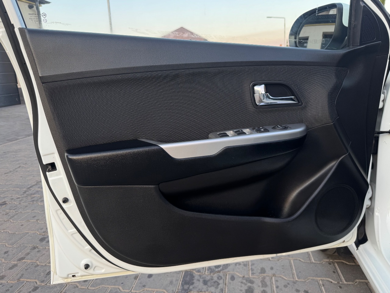 Kia Rio - фото 24