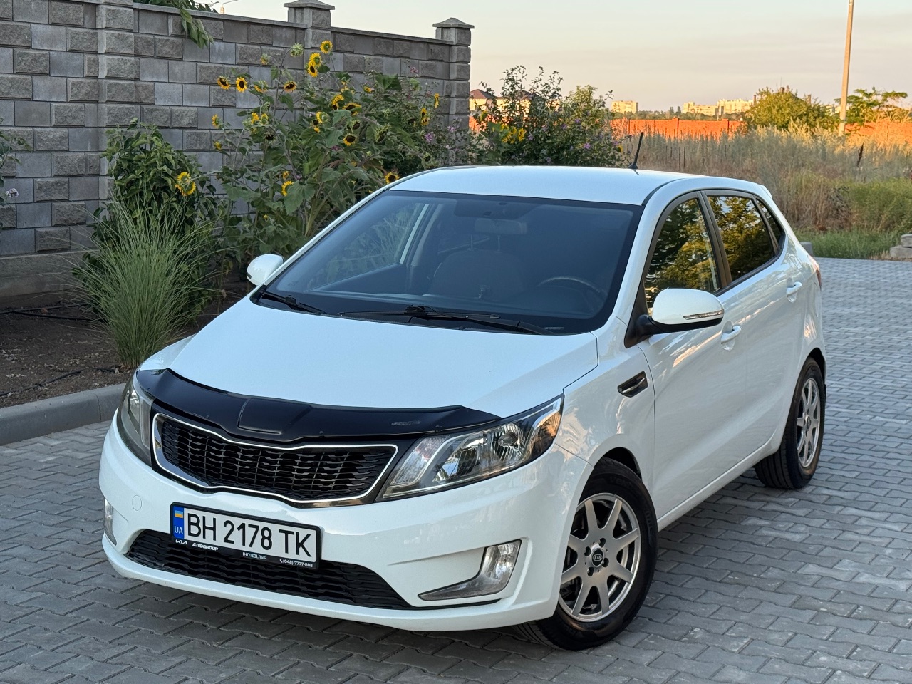 Kia Rio - фото 4