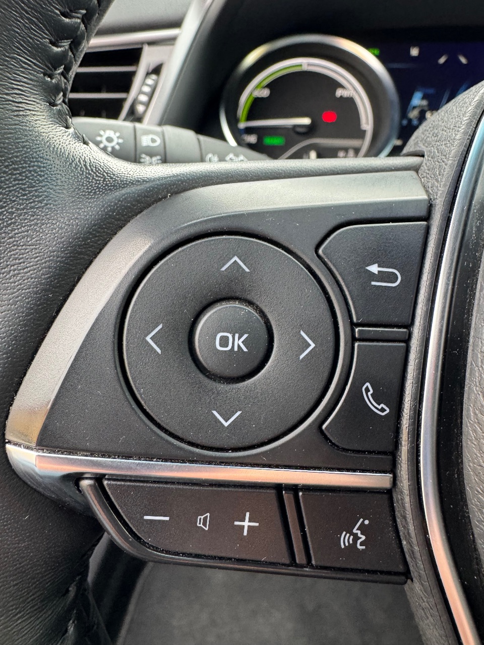 Toyota Camry - фото 12