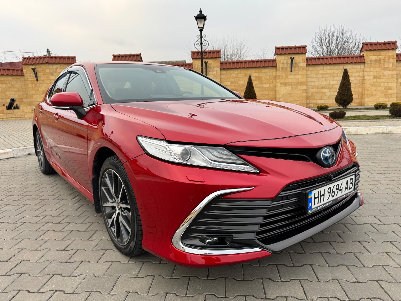 Toyota Camry - фото 3