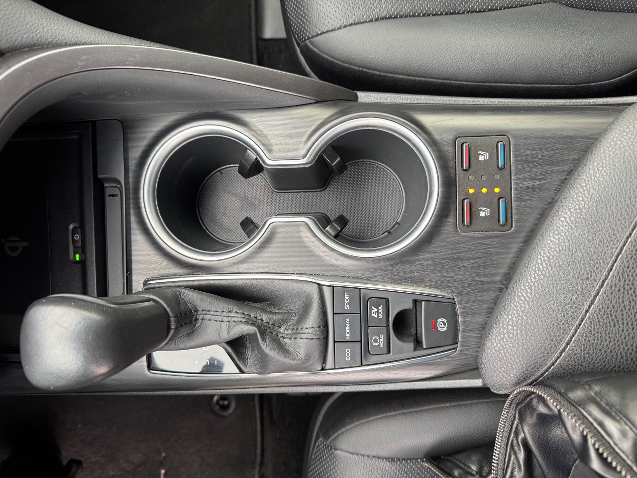 Toyota Camry - фото 16