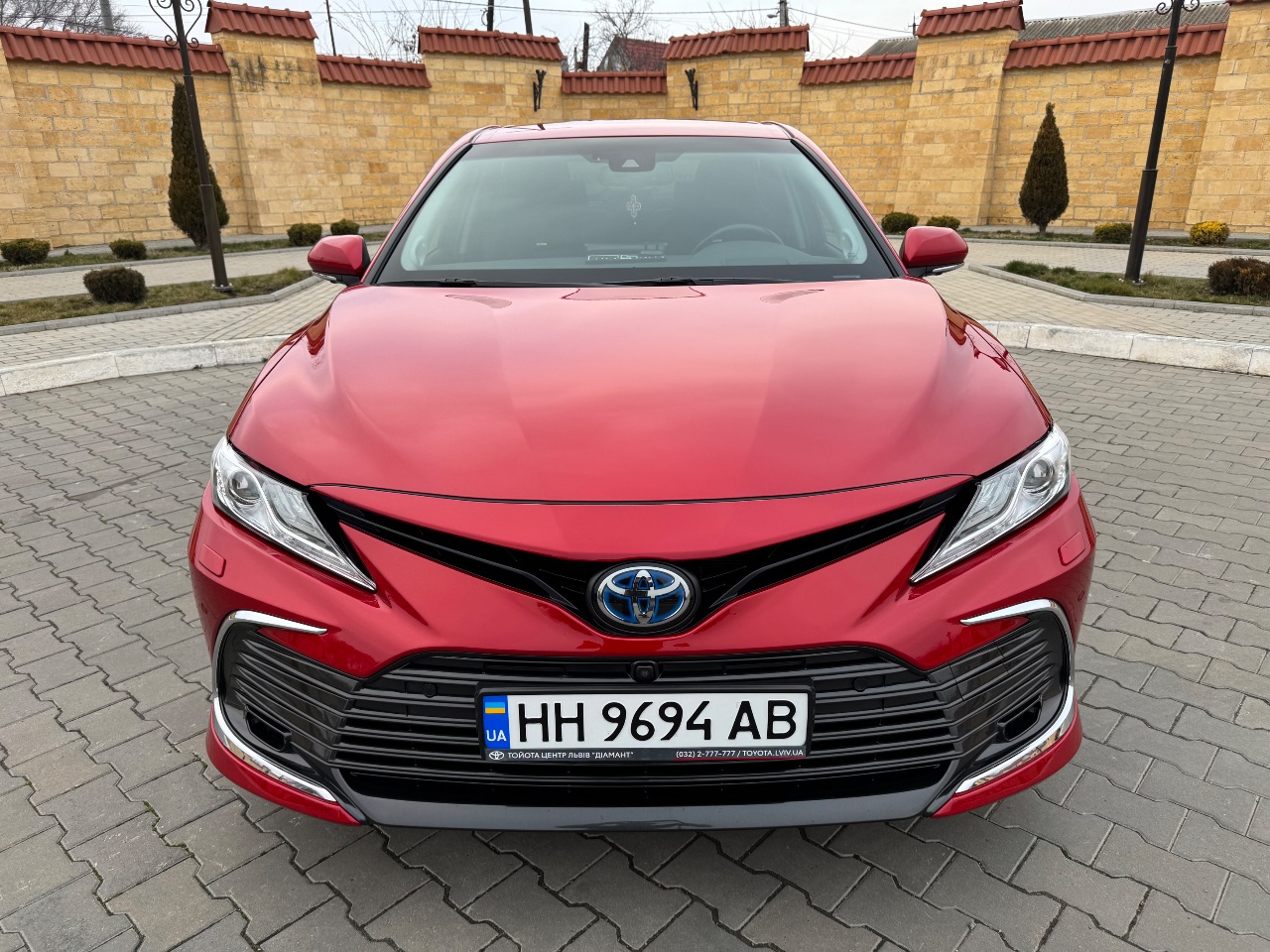 Toyota Camry - фото 2