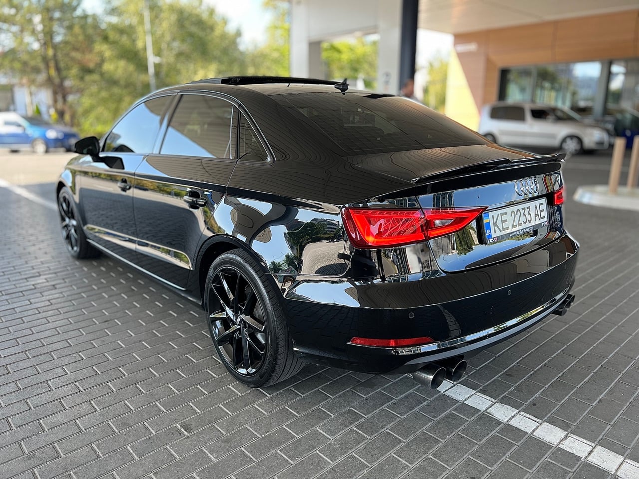 Audi A3 - фото 6