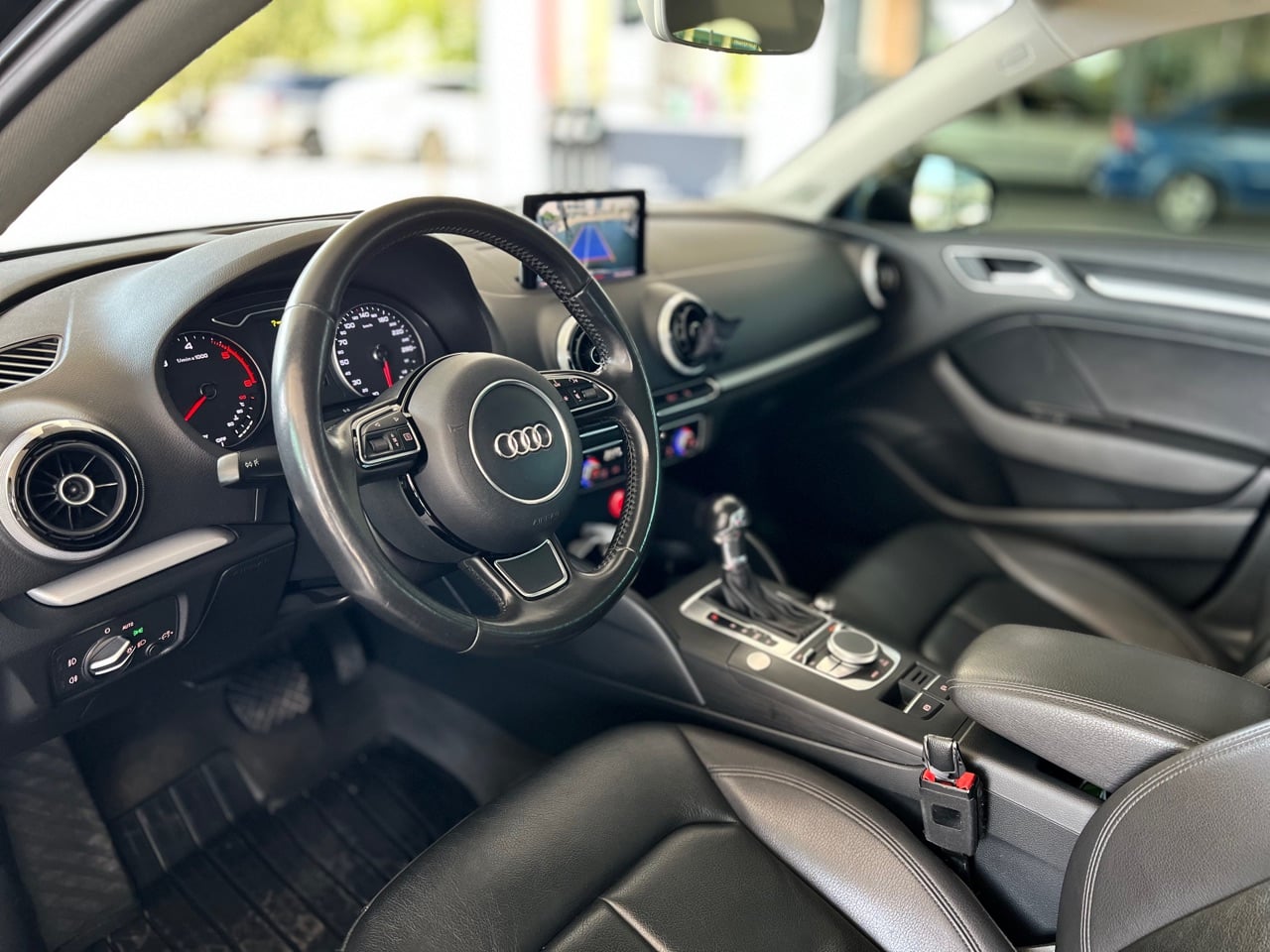 Audi A3 - фото 8