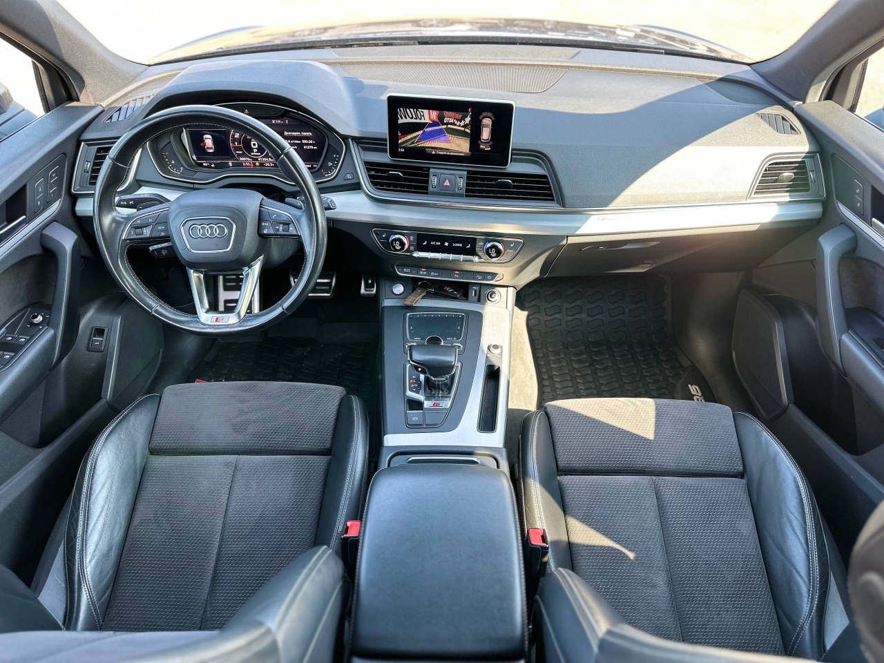 Audi SQ5 - фото 8