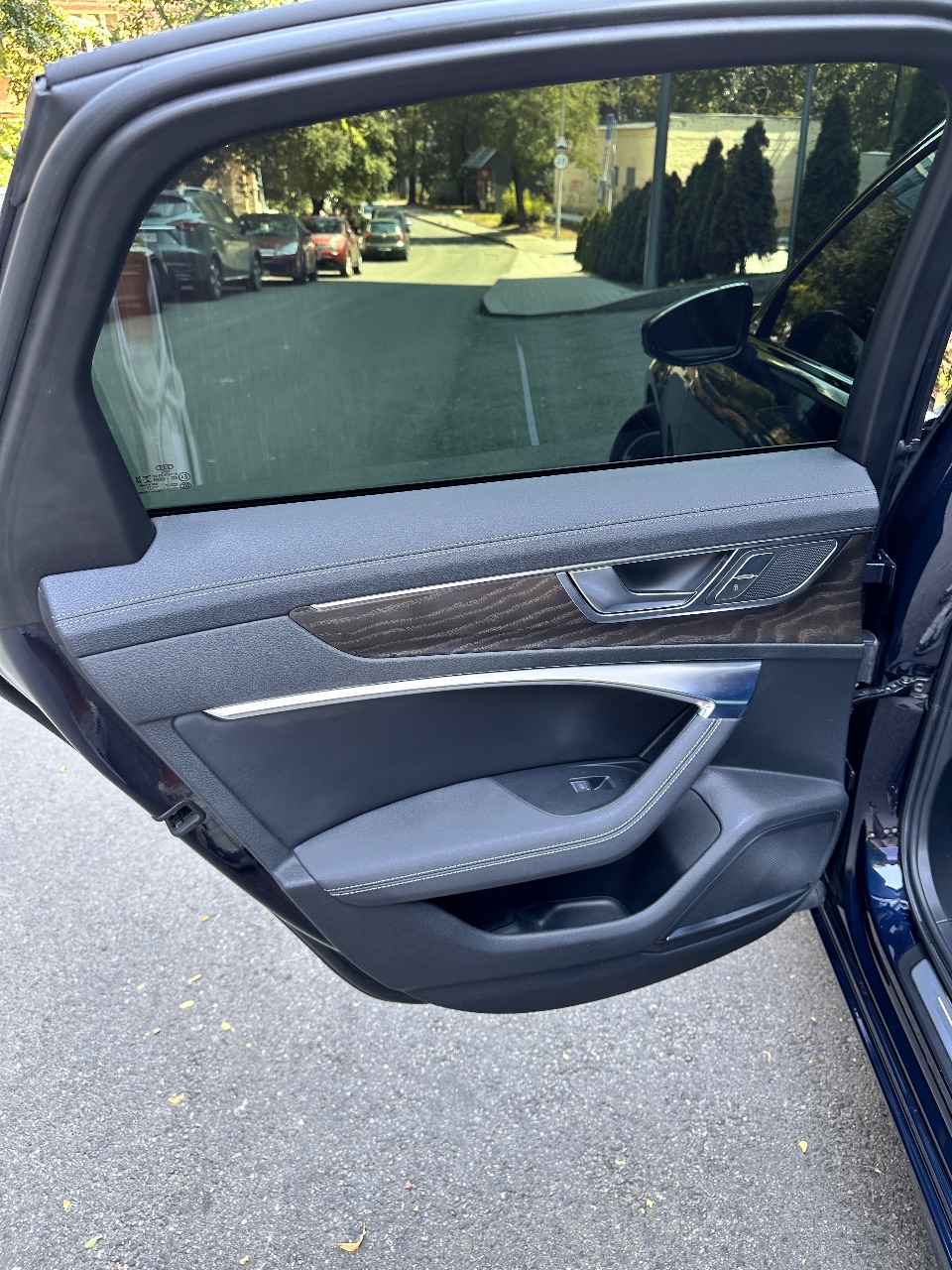 Audi A6 - фото 32