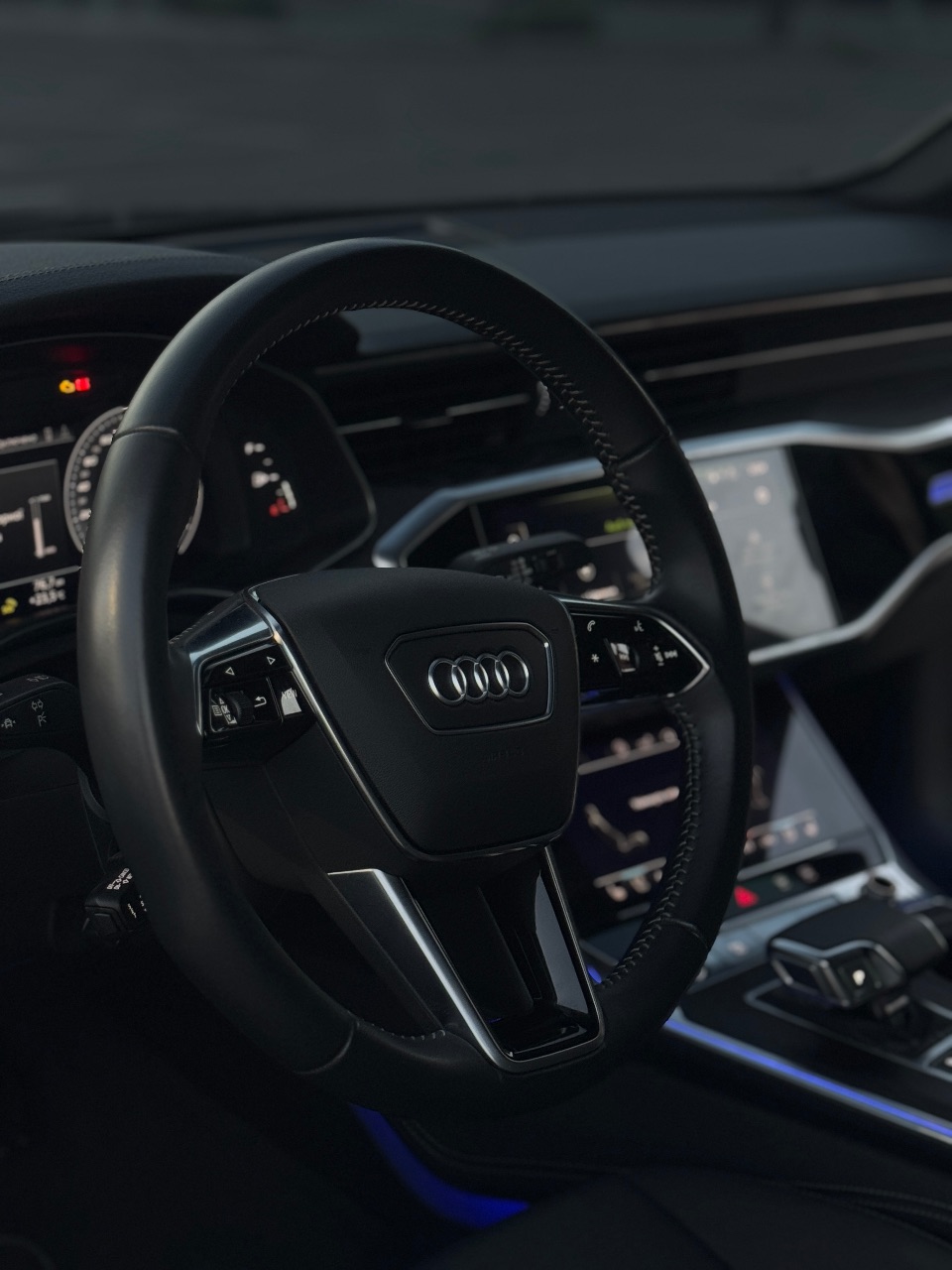 Audi A6 - фото 20