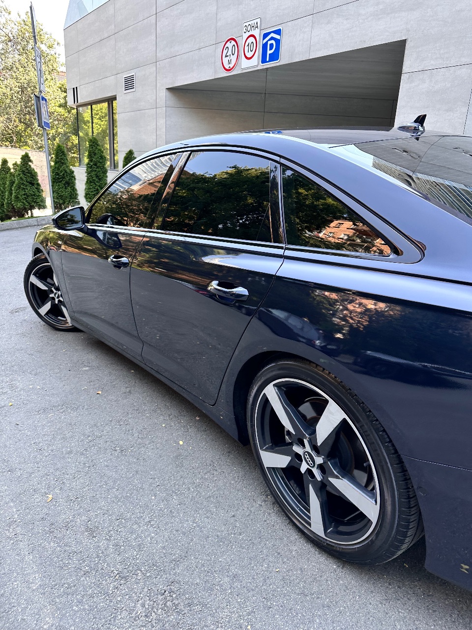 Audi A6 - фото 33