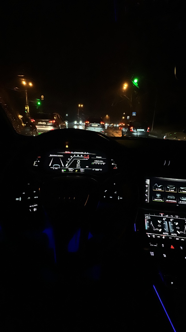 Audi A6 - фото 27