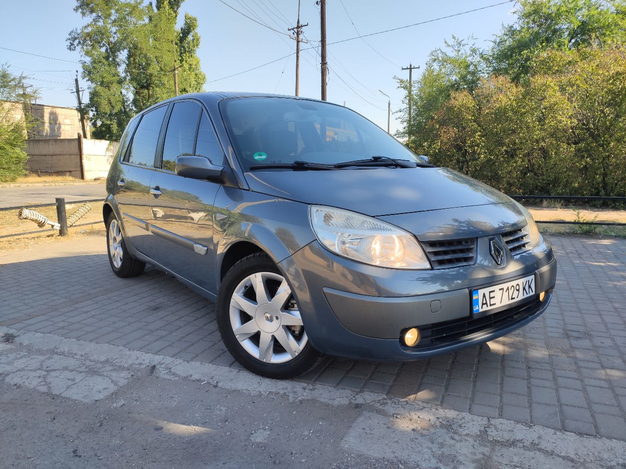 Renault Scenic - фото 22