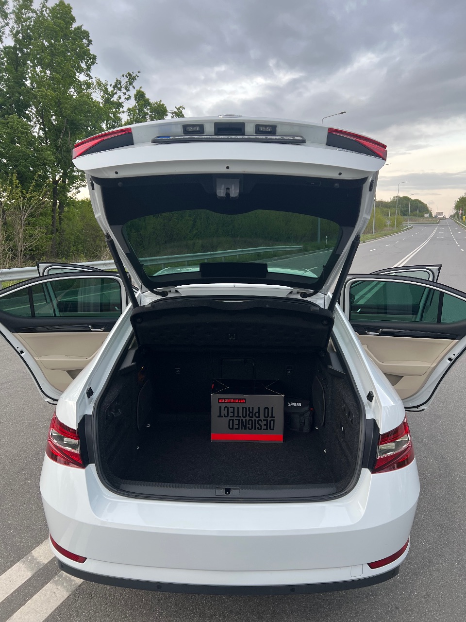 Skoda Superb - фото 17