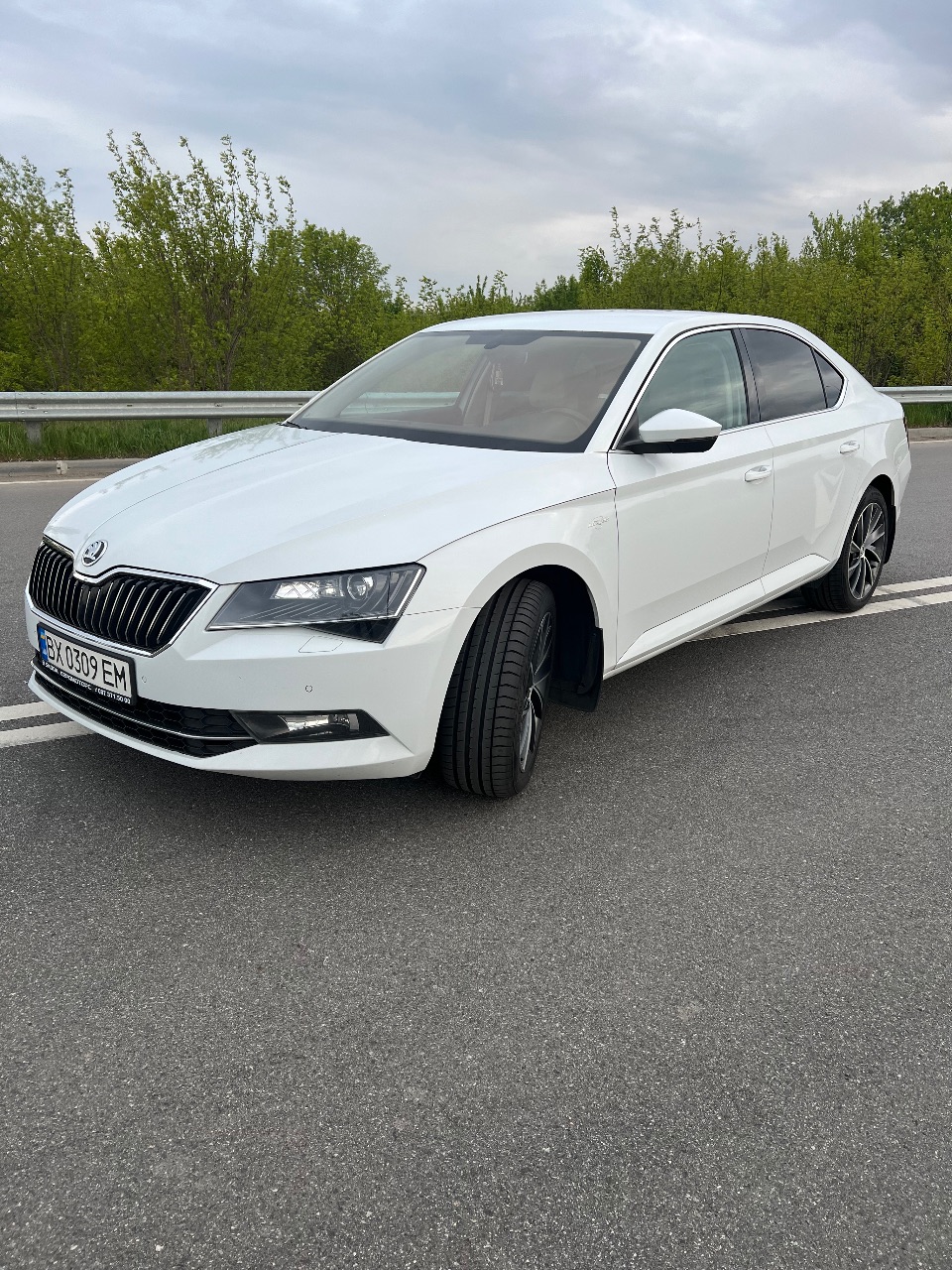 Skoda Superb - фото 7
