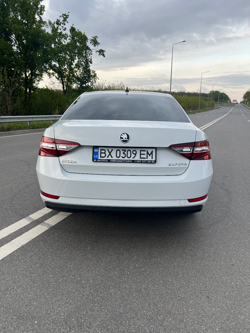 Skoda Superb - фото 4