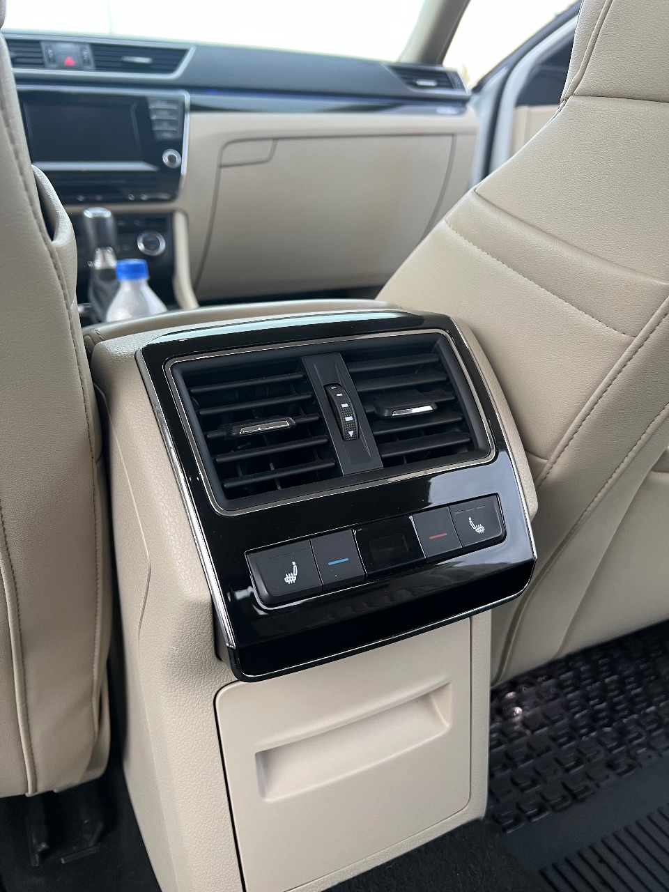 Skoda Superb - фото 18