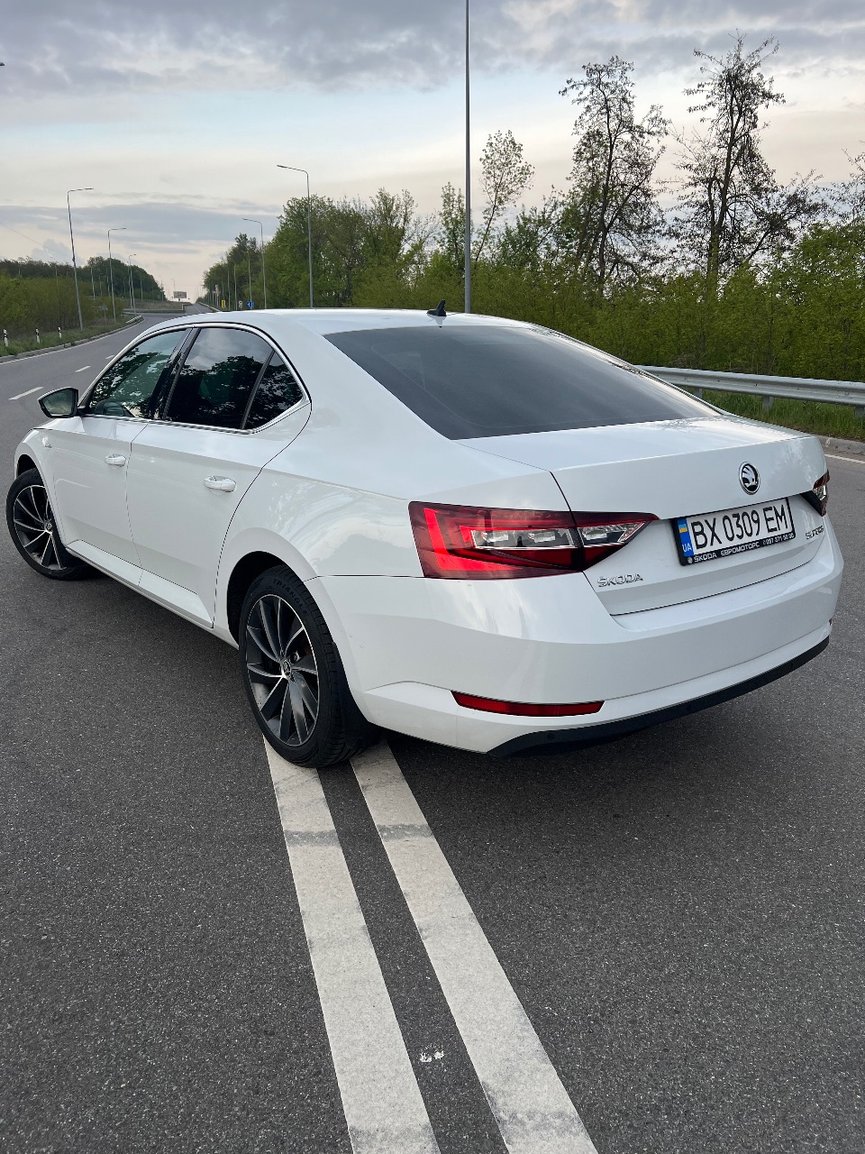 Skoda Superb - фото 5