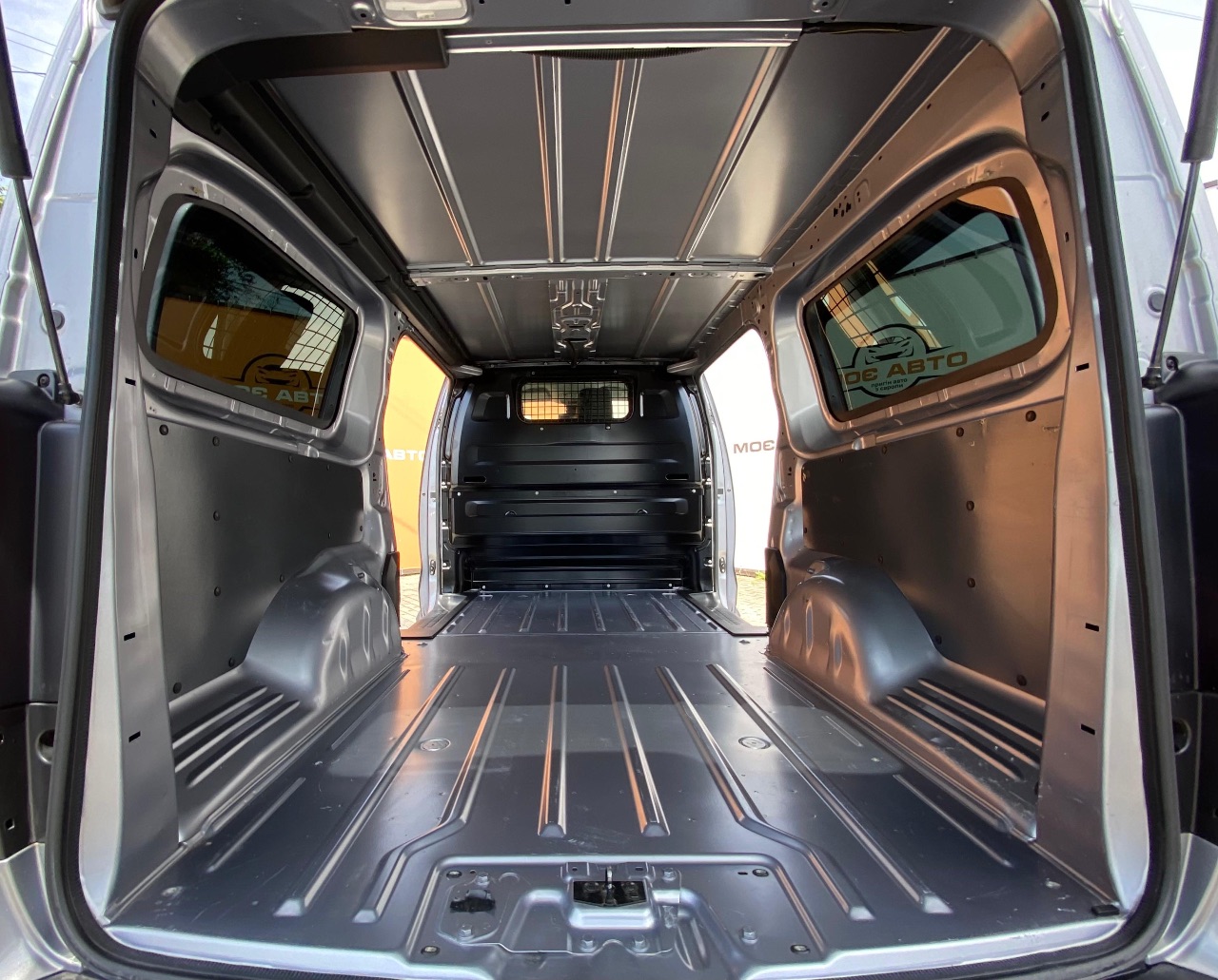 Citroen Jumpy - фото 27