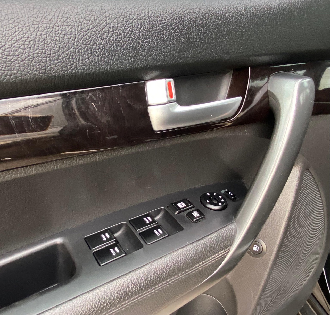 Kia Sorento - фото 30