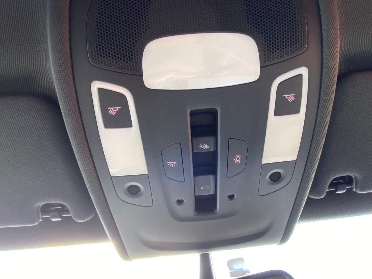 Audi A6 - фото 24