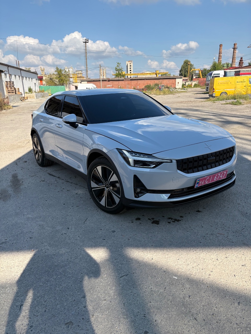 Polestar 2 - фото 1