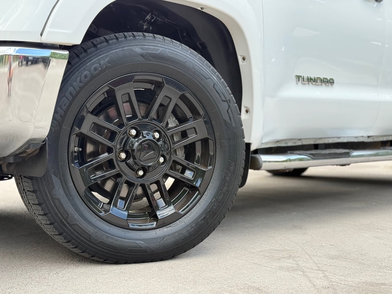 Toyota Tundra - фото 7