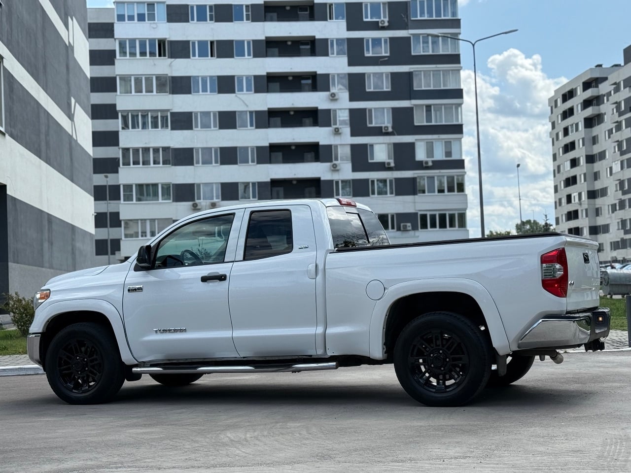 Toyota Tundra - фото 4
