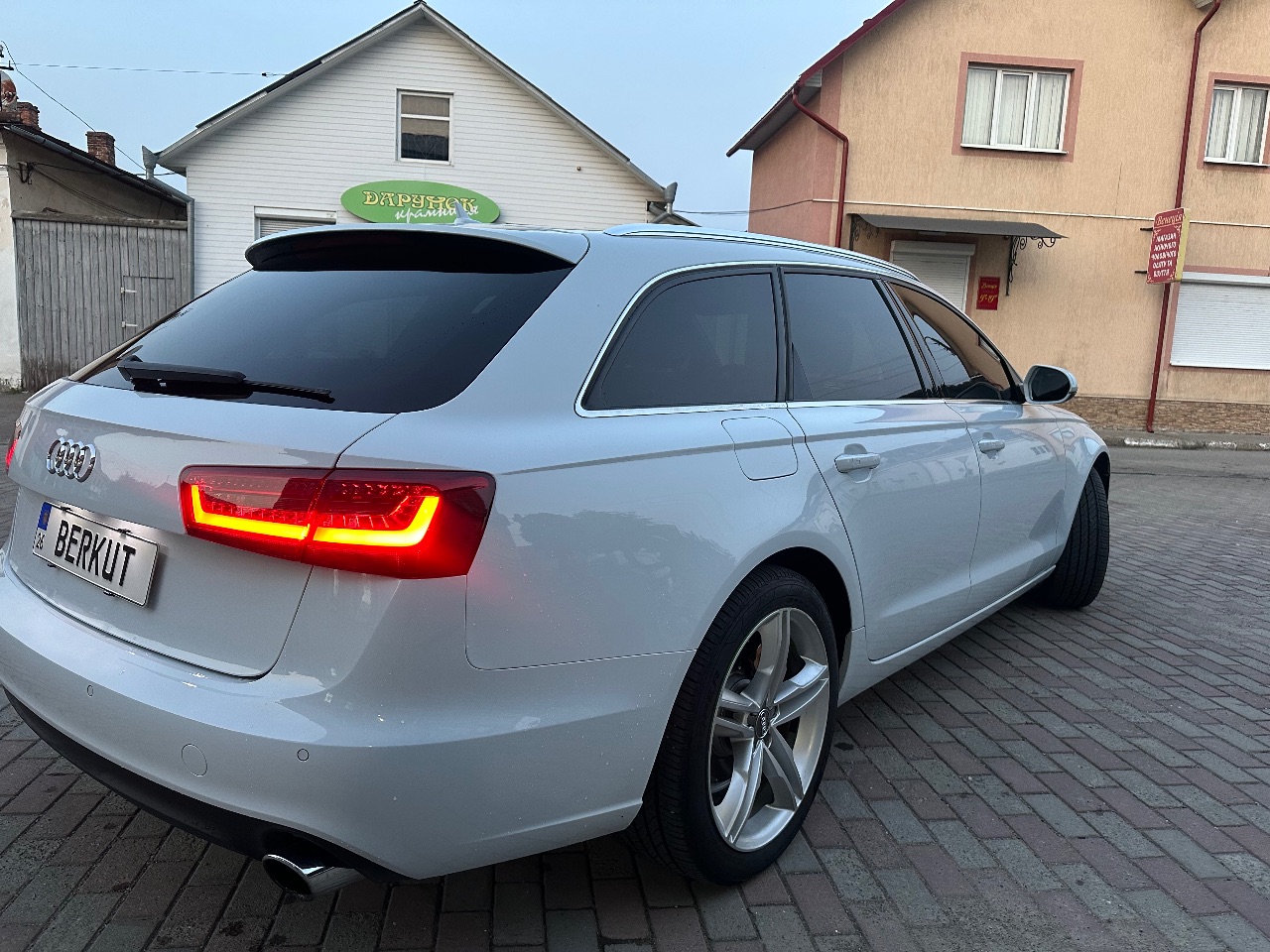Audi A6 - фото 10