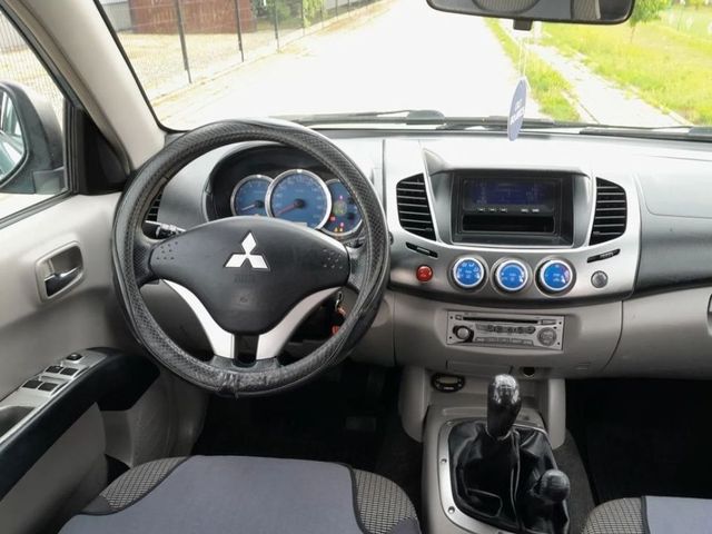 Mitsubishi L200 - зображення 3