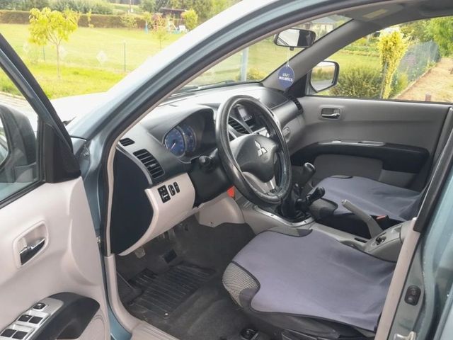 Mitsubishi L200 - зображення 4