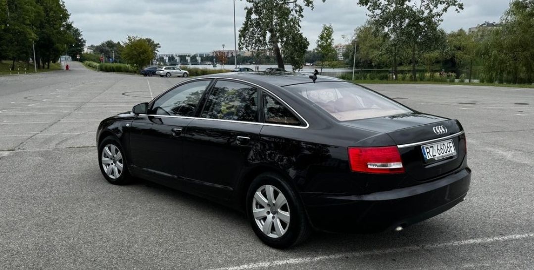 Audi A6 - фото 8
