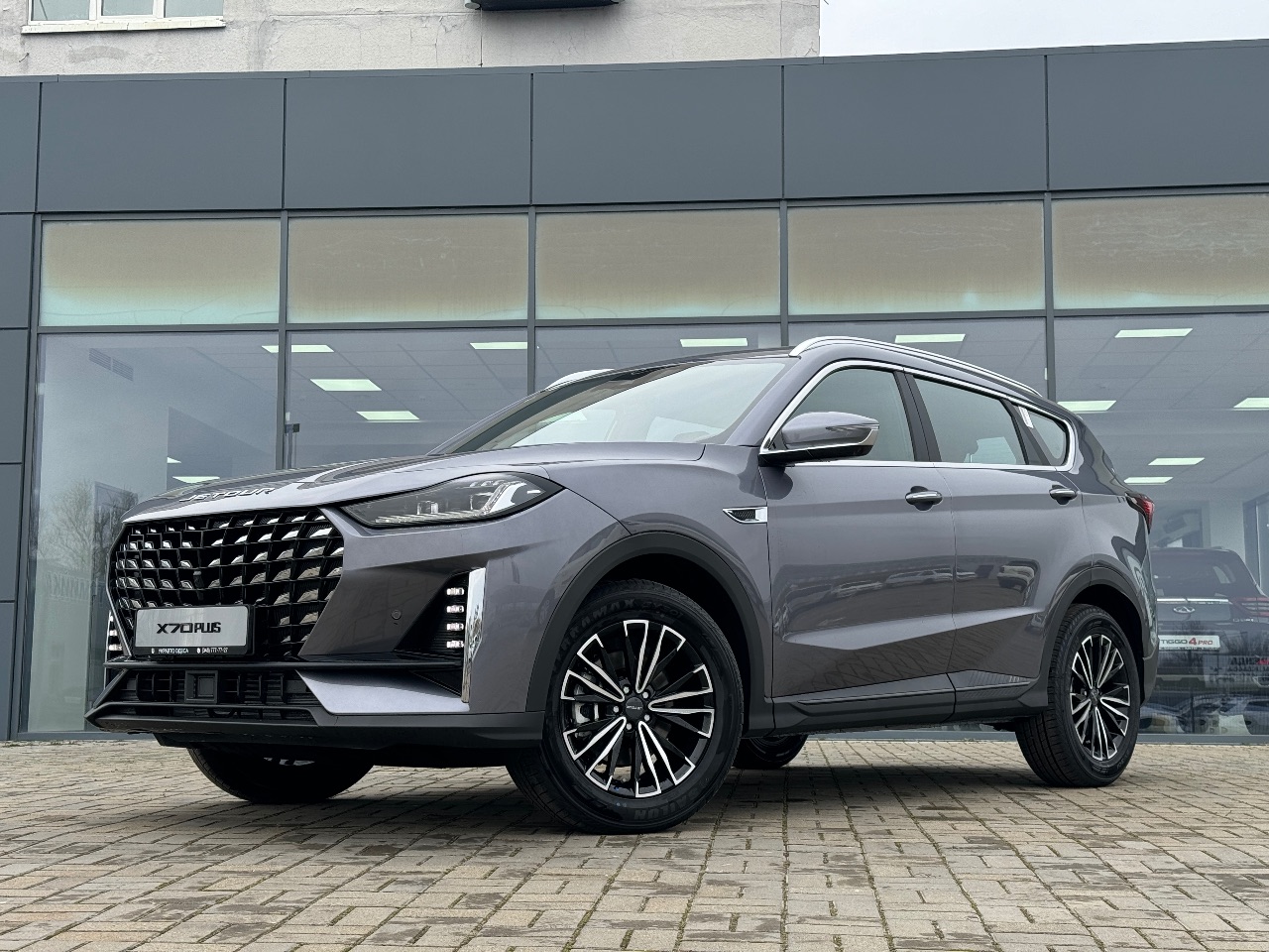 Jetour X70 PLUS - фото 2