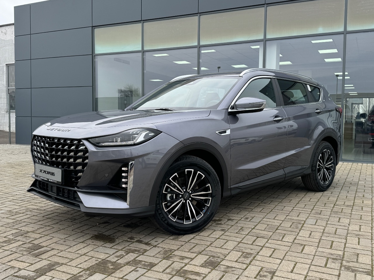 Jetour X70 PLUS - фото 1