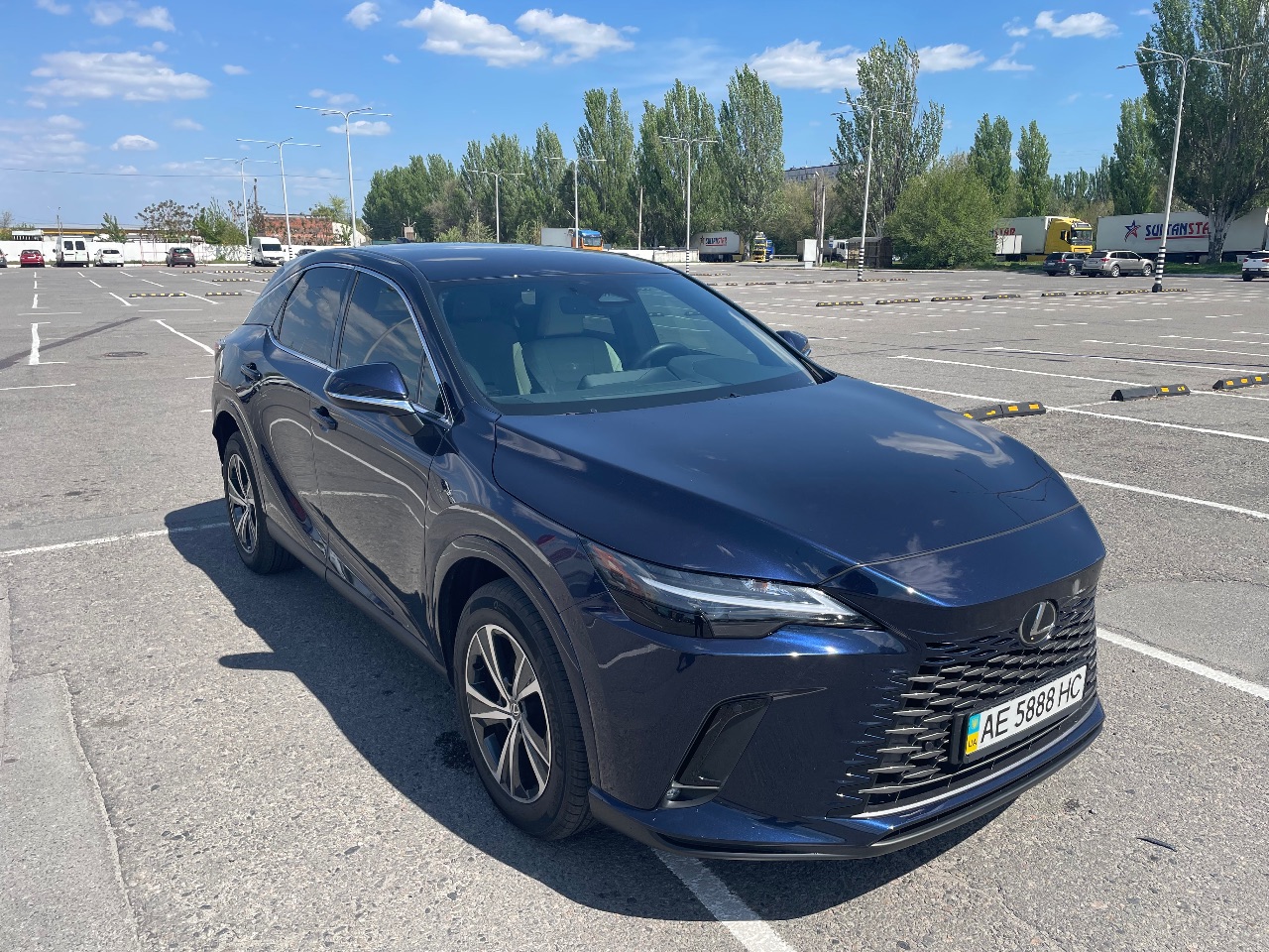 Lexus RX - фото 7