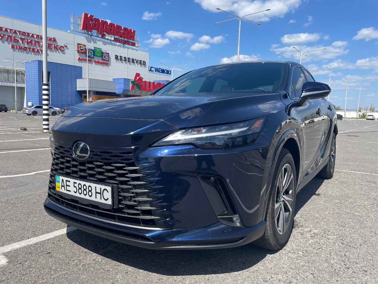 Lexus RX - фото 1