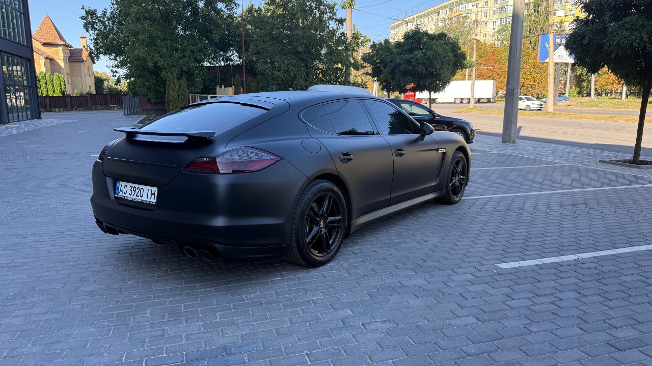Porsche Panamera - фото 12