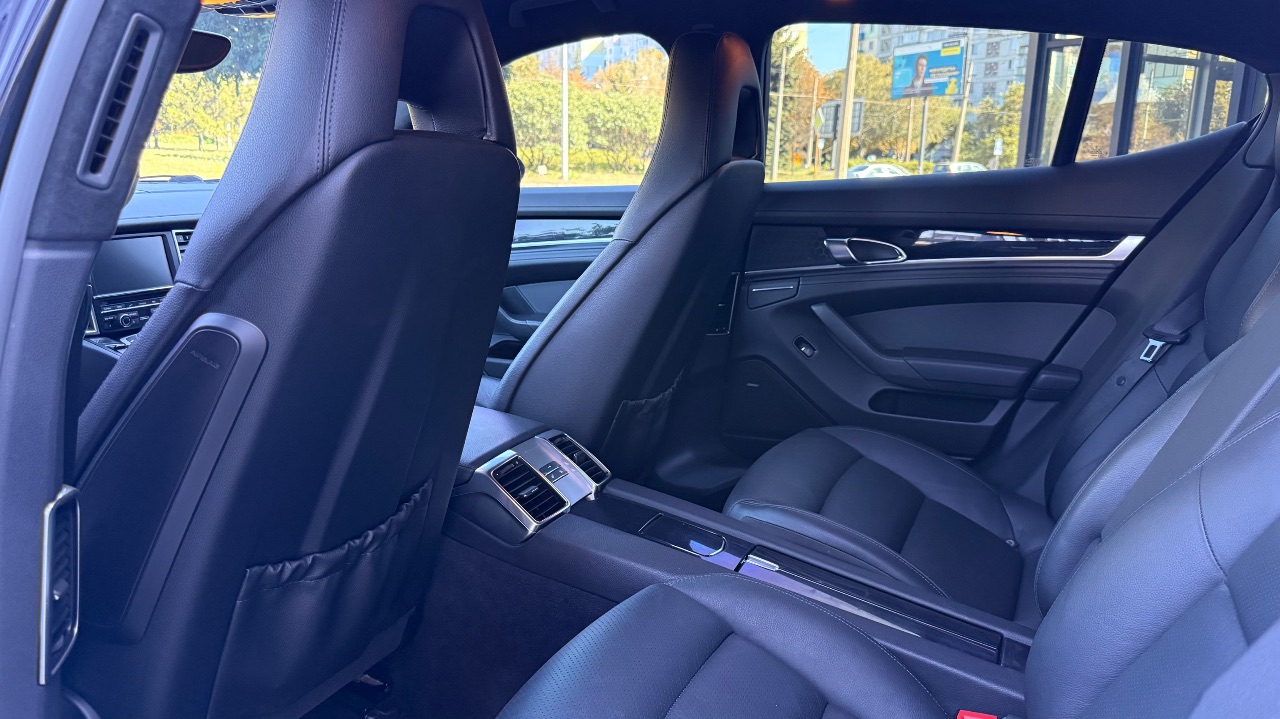 Porsche Panamera - фото 45