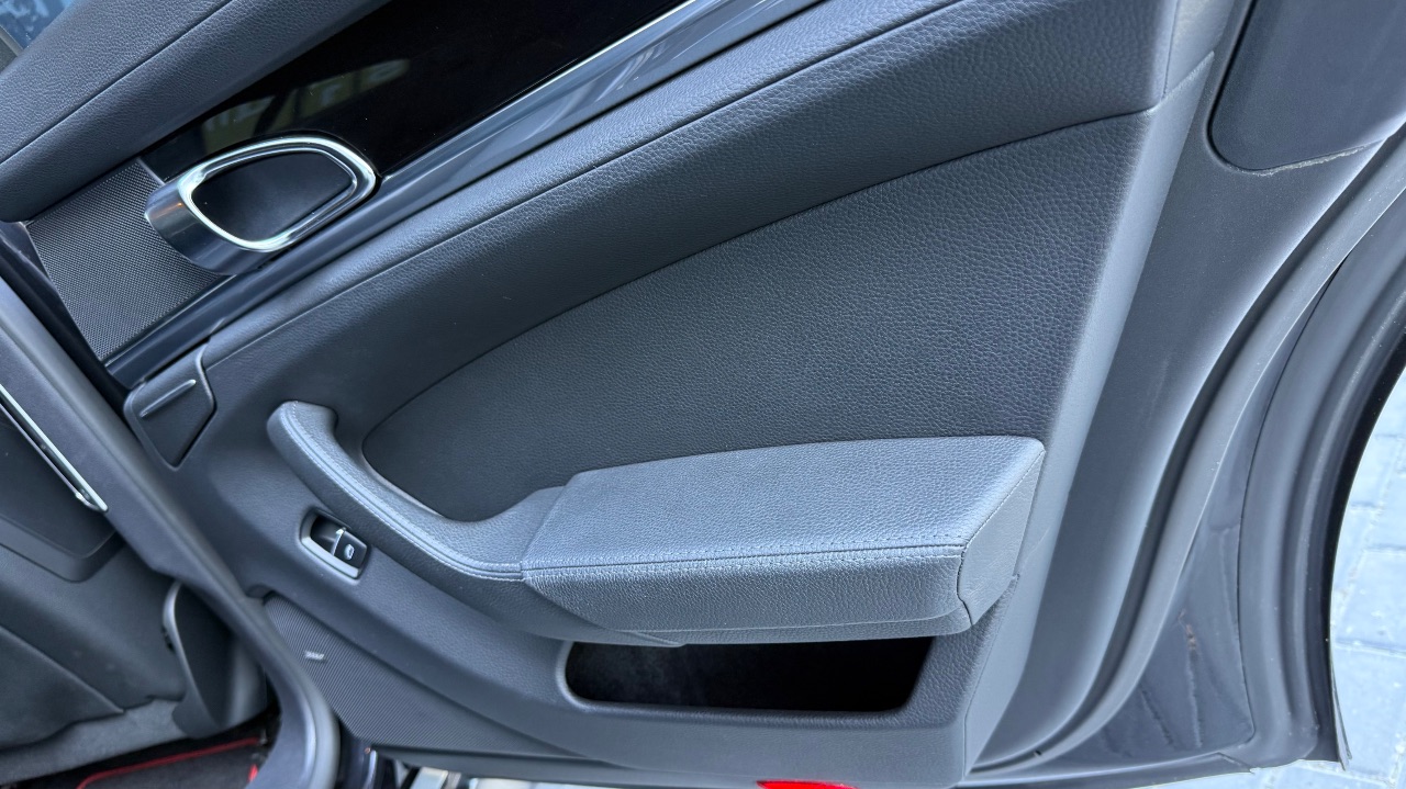 Porsche Panamera - фото 39