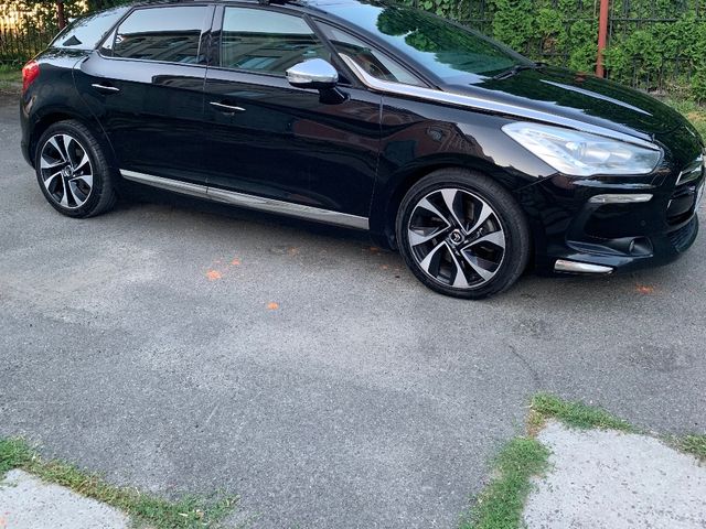 Citroen DS5 - фото 1