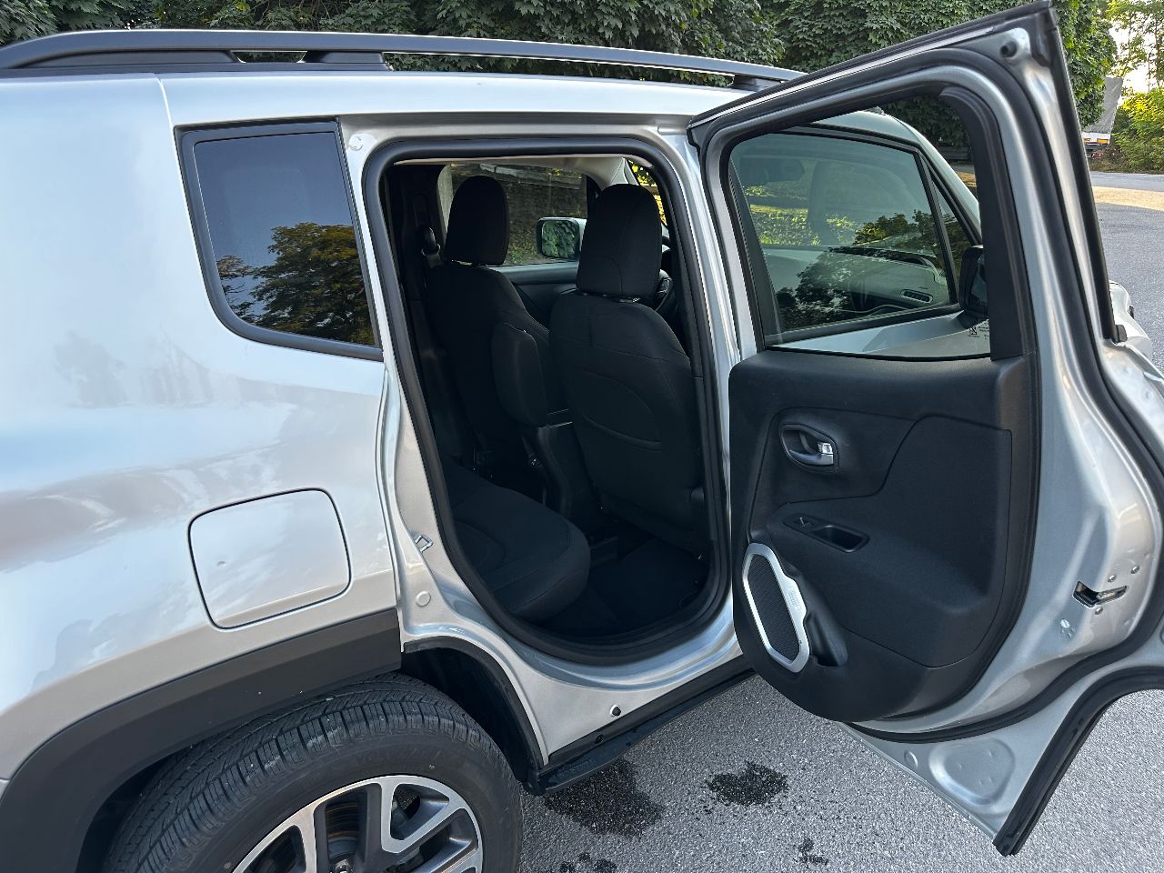 Jeep Renegade - фото 13