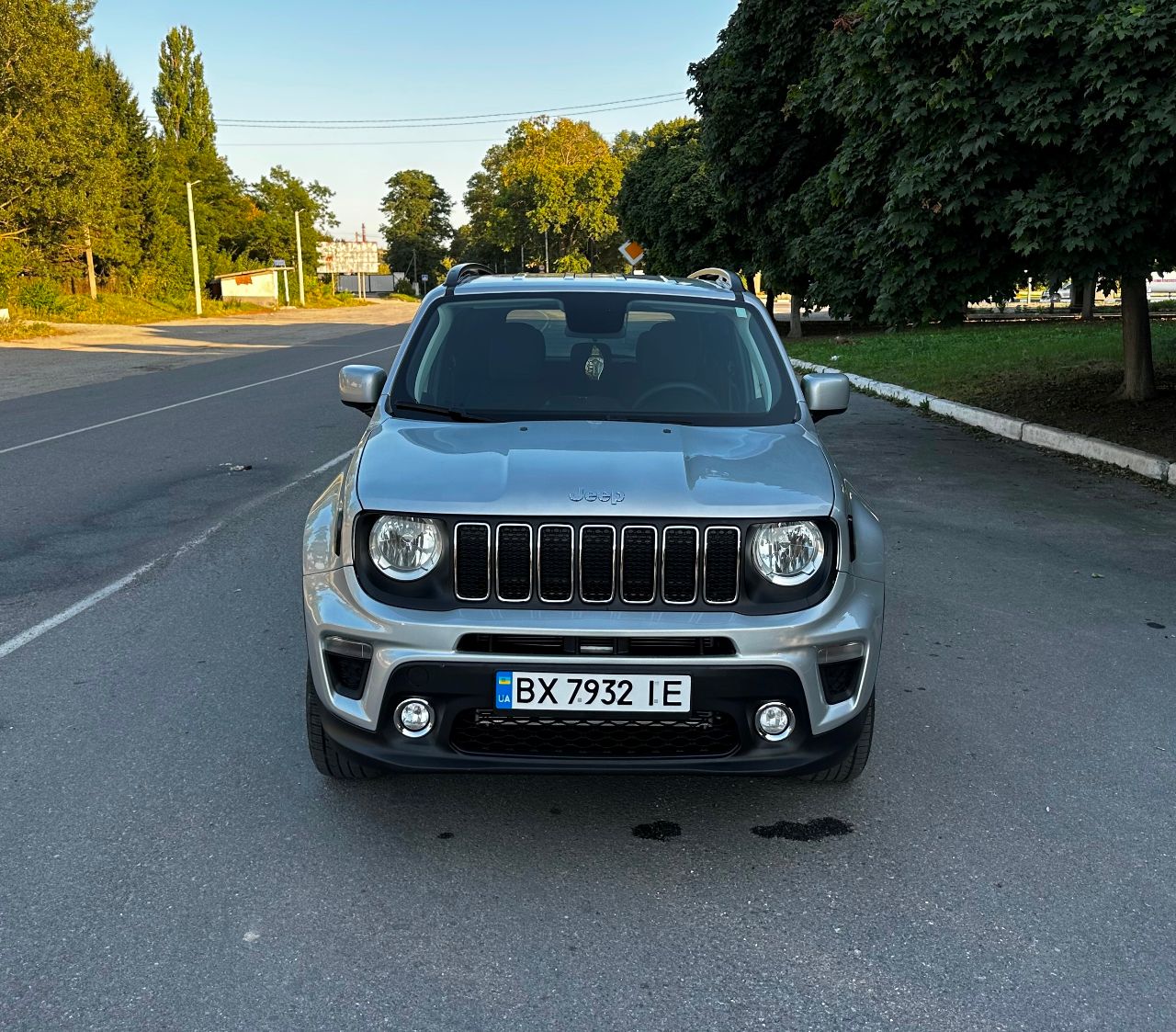 Jeep Renegade - фото 1