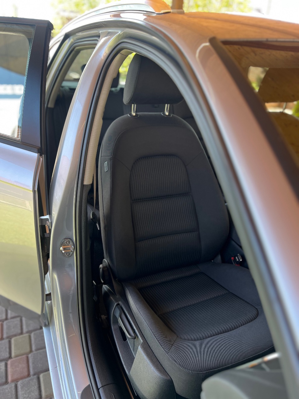 Audi A4 - фото 15