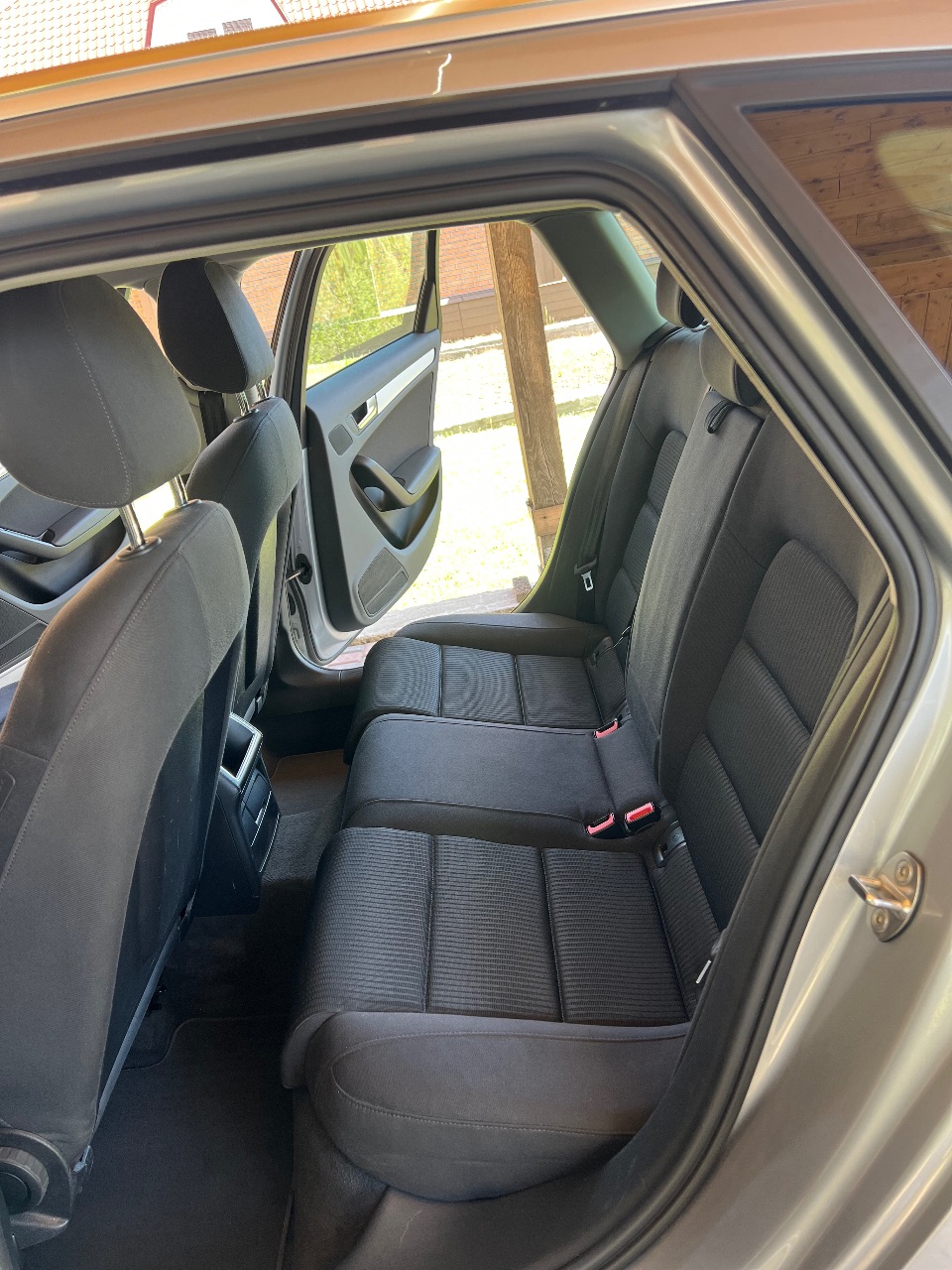 Audi A4 - фото 12