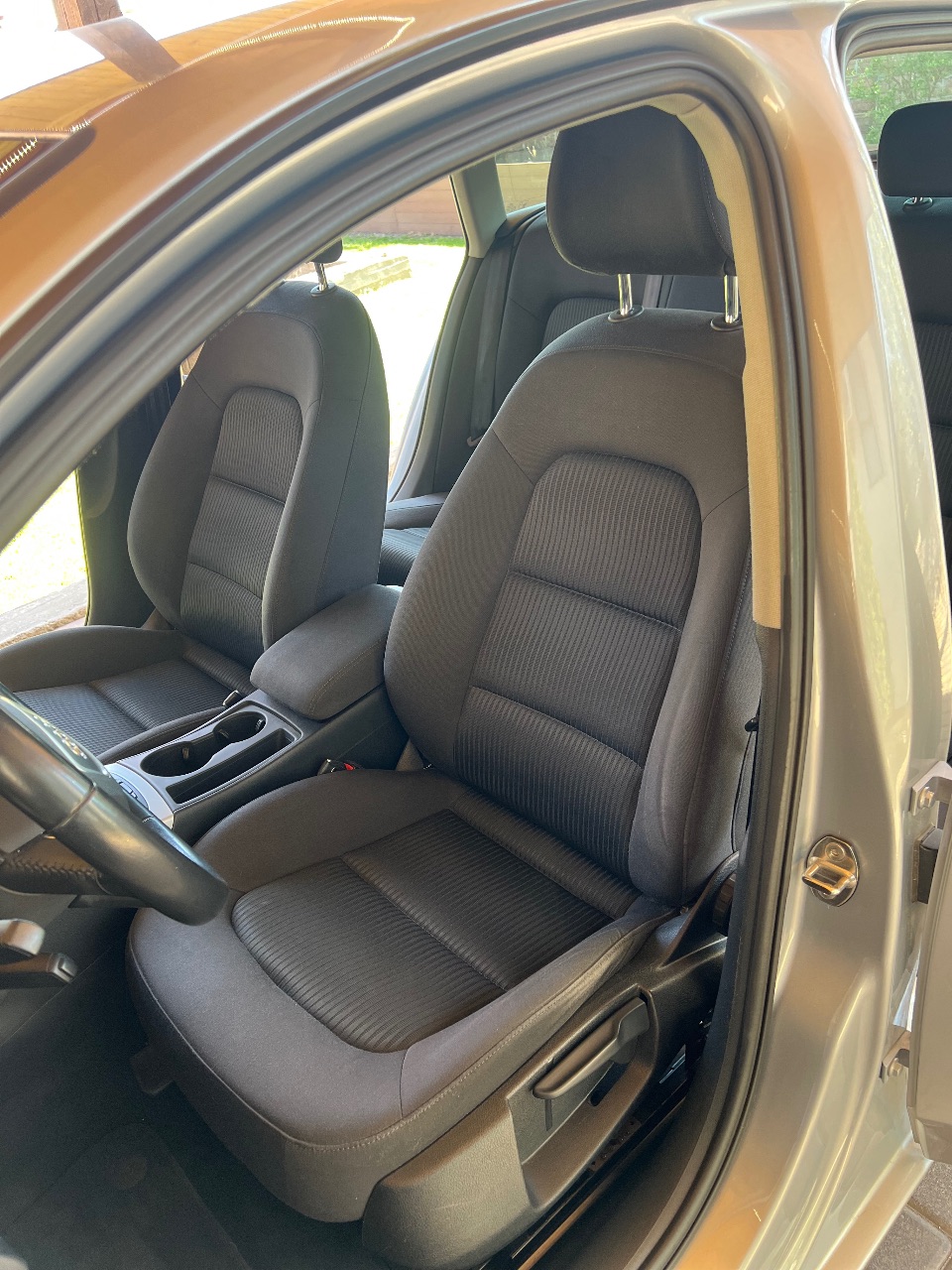 Audi A4 - фото 11