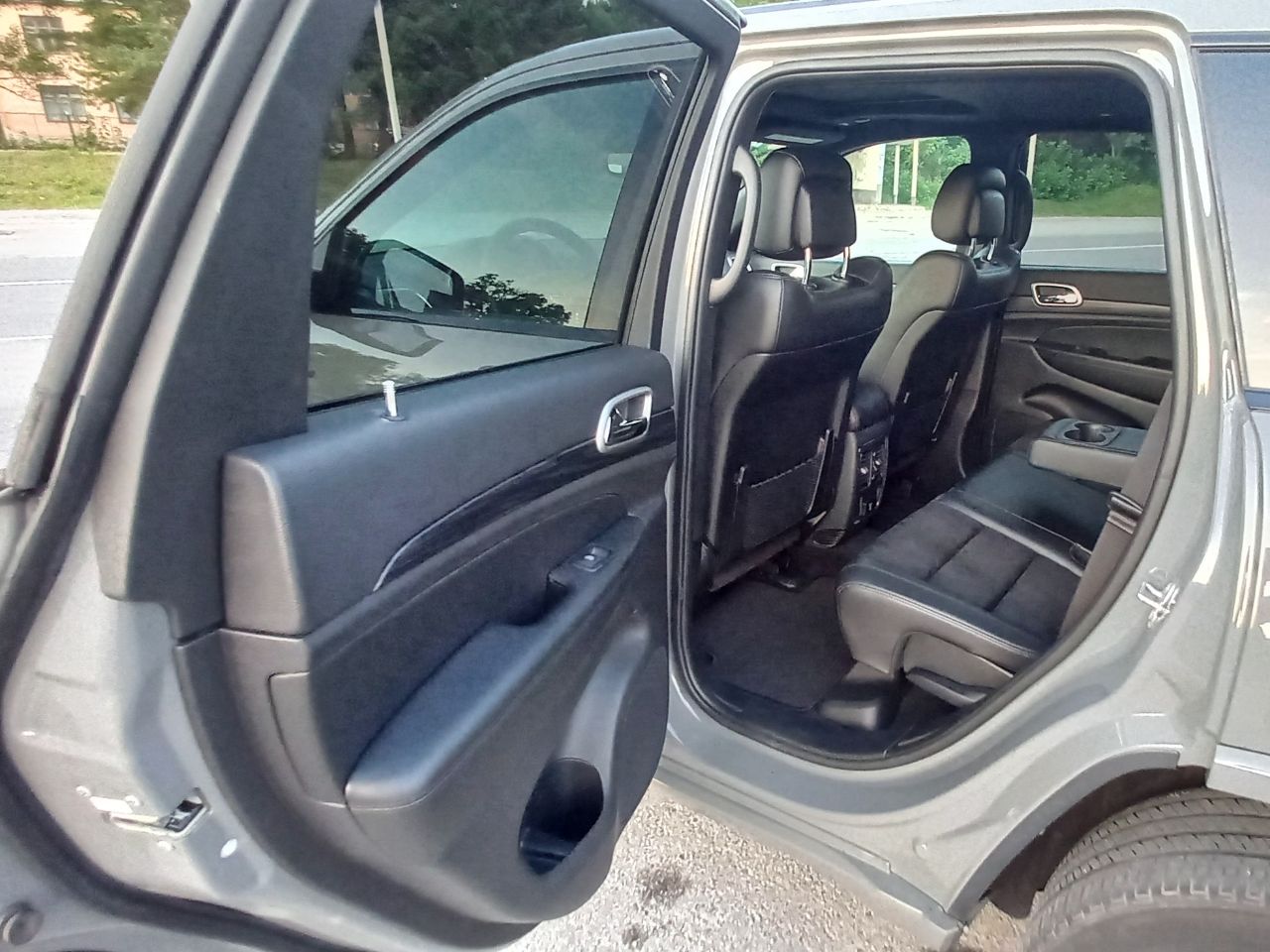 Jeep Grand Cherokee - фото 11