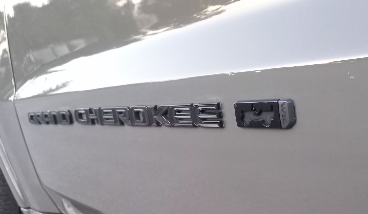 Jeep Grand Cherokee - фото 24