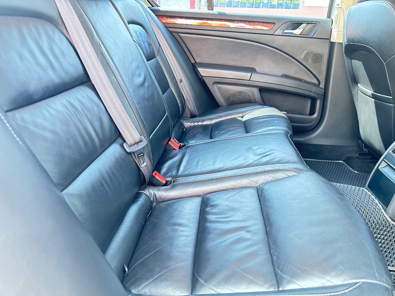 Skoda Superb - фото 14