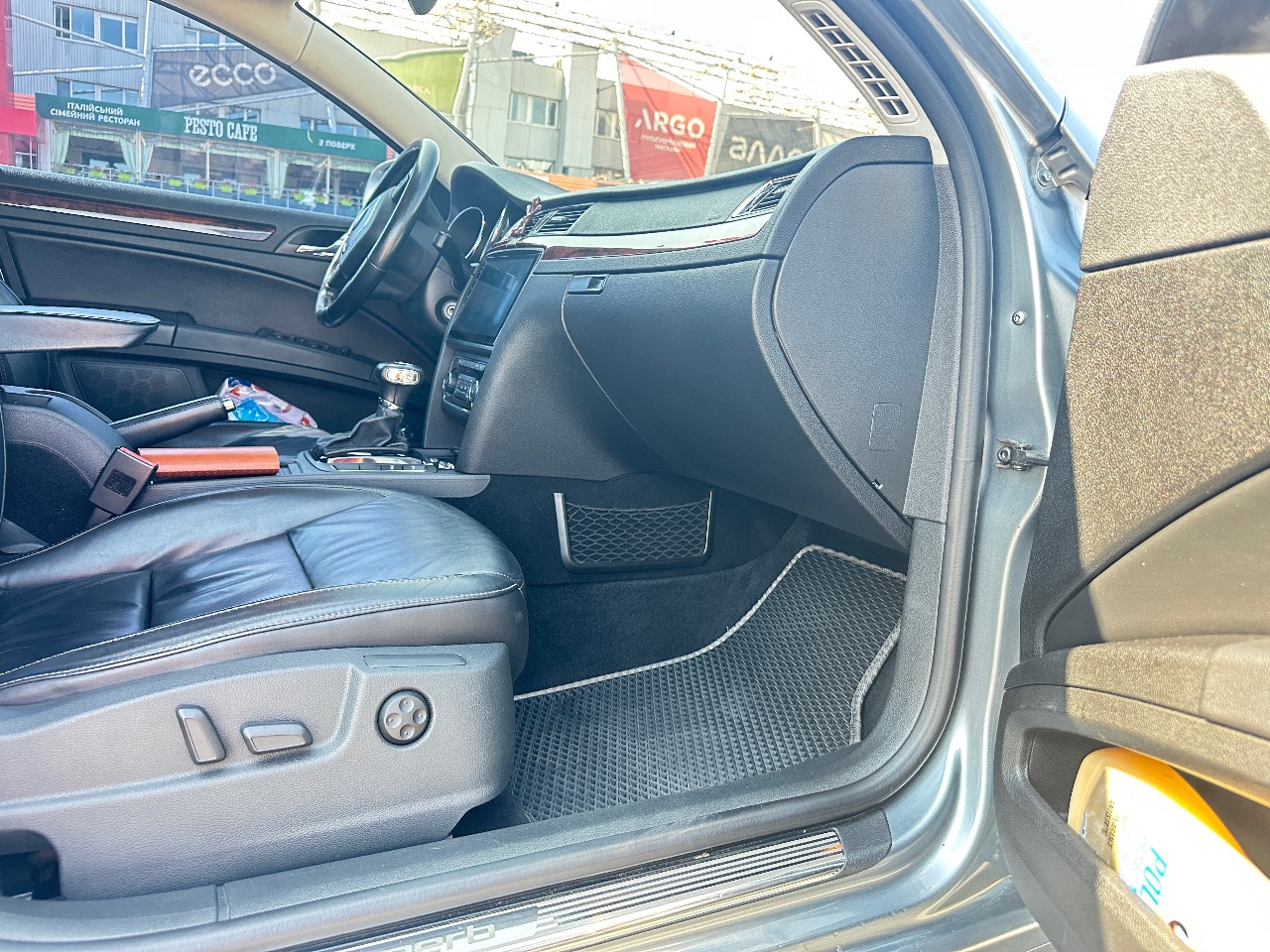 Skoda Superb - фото 11