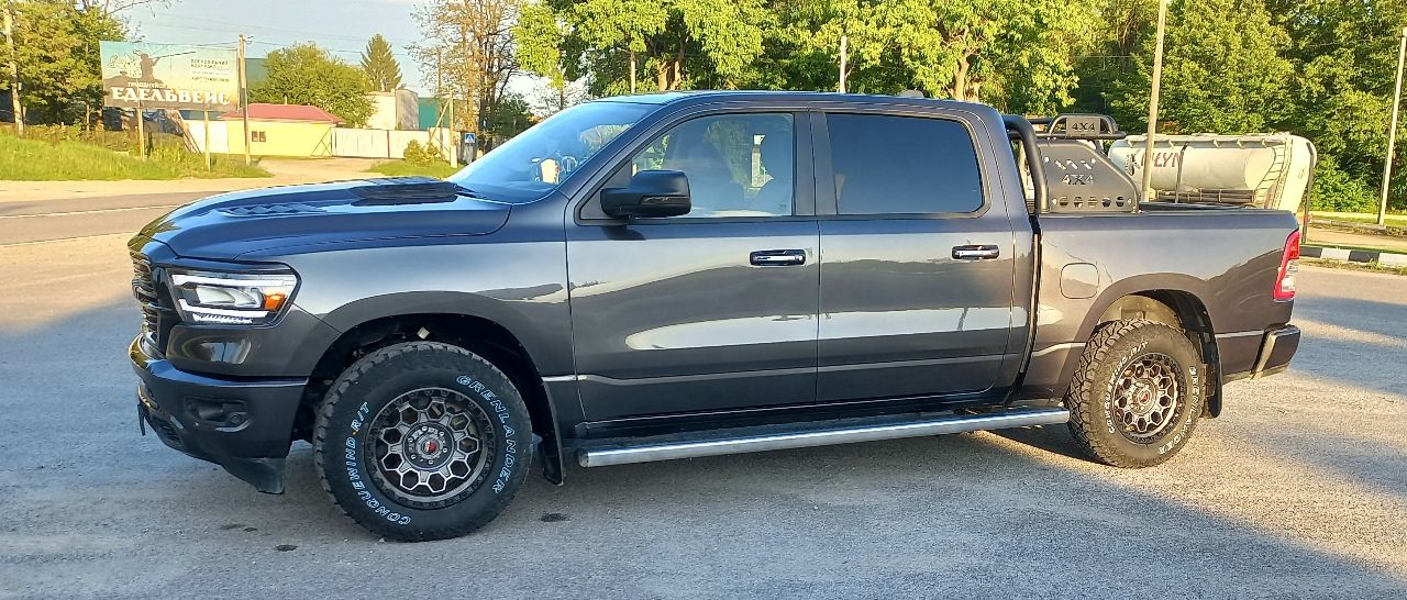 Ram 1500 - фото 3