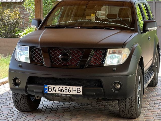 Nissan Pathfinder - фото 2